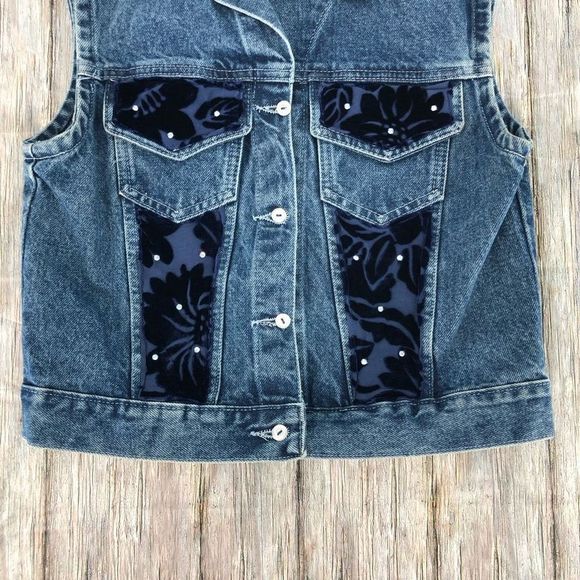 90’s Vintage Denim Floral Burnout Rhinestone Button Front Collared Vest Small - Picture 4 of 10
